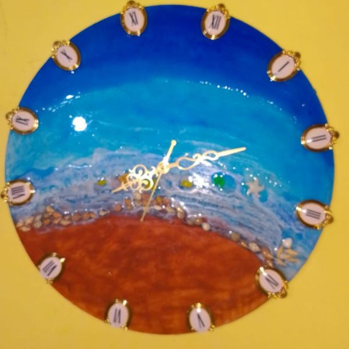 Resin wall clock